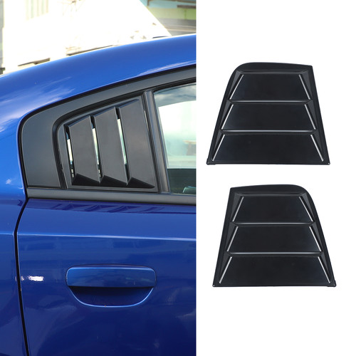 Rear side window - side, blinds